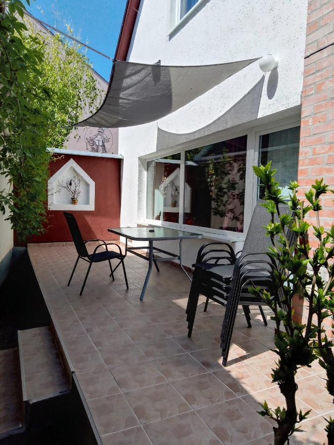 Ket Cseresznye Vendeghaz Siófok Exterior foto